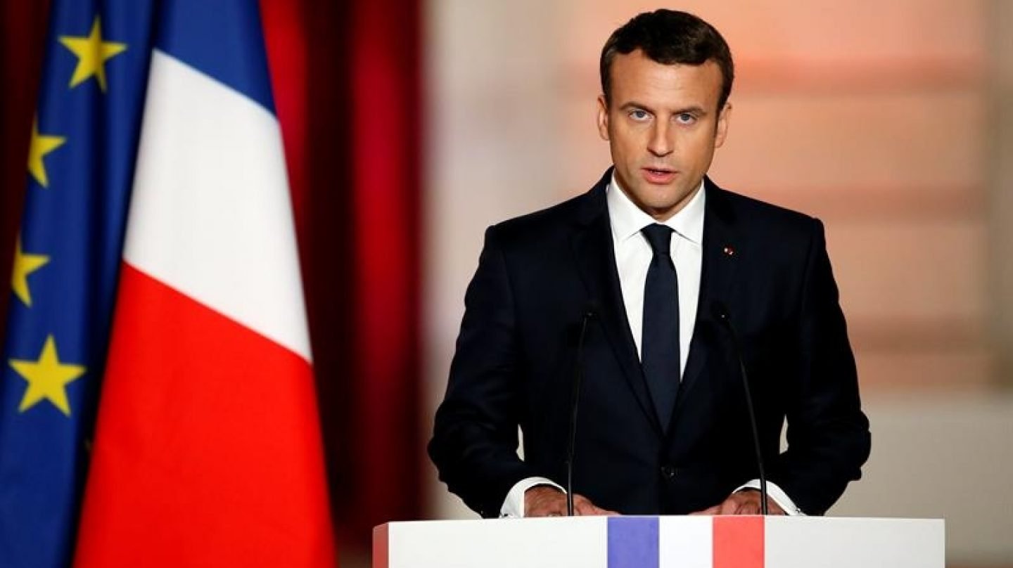macron 1440x808